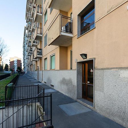 Elegant Milan Apartment In Restocco Area Bagian luar foto
